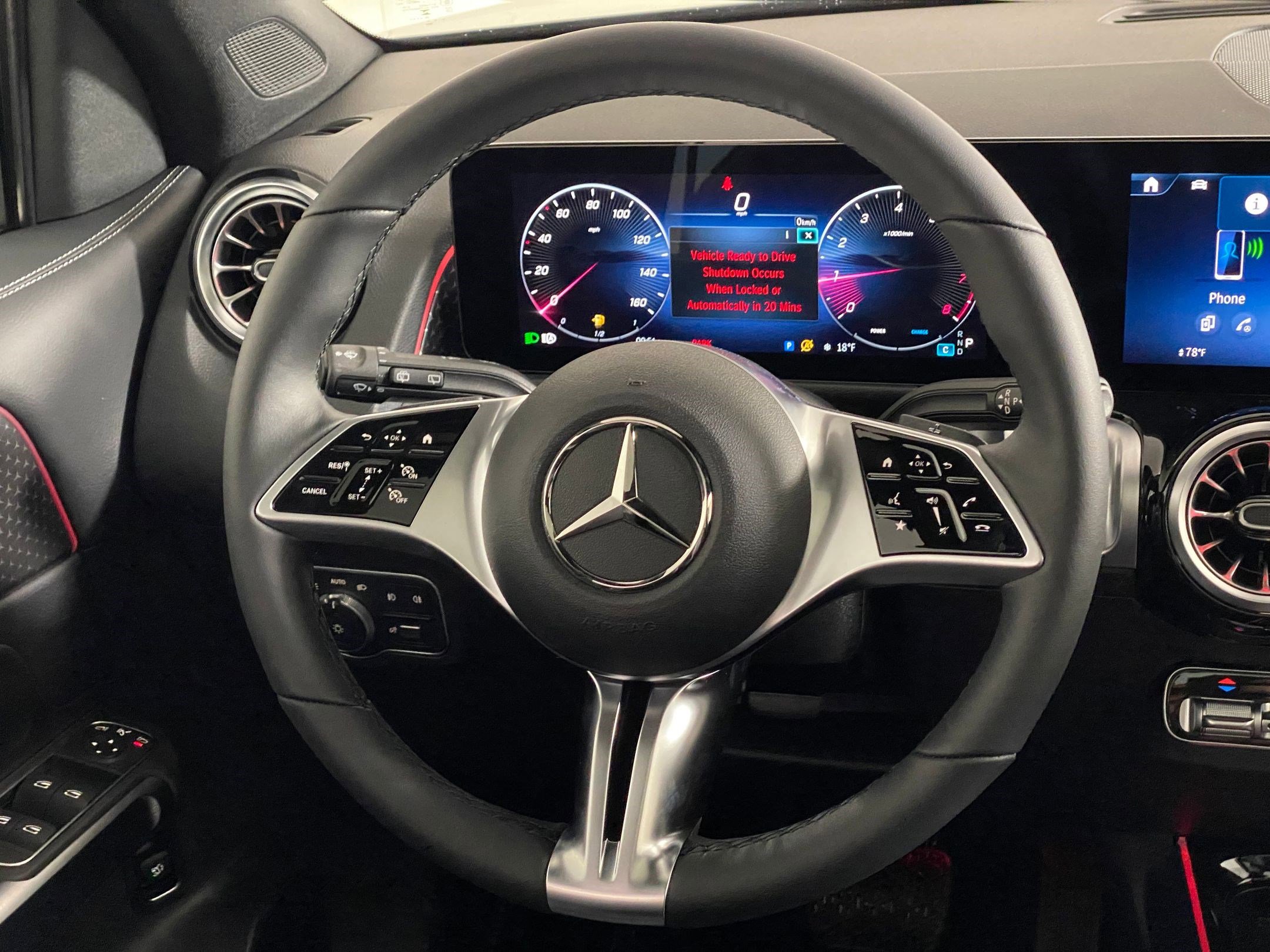 Used 2026 Mercedes-Benz GLB 250 4MATIC image 17