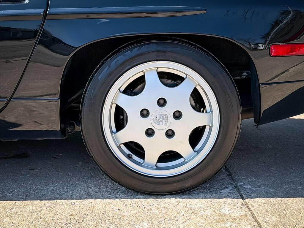 Used 1990 Porsche 928 image 6