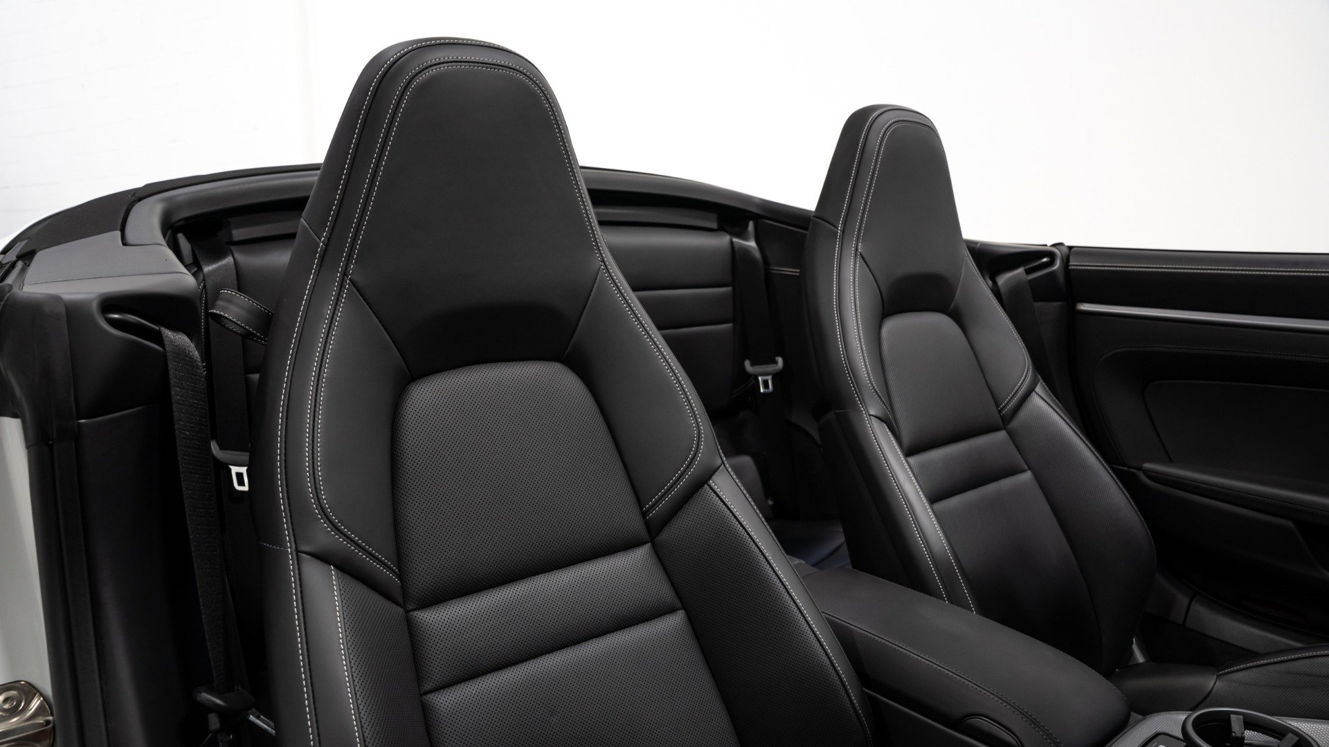 Used 2022 Porsche 911 Carrera image 79