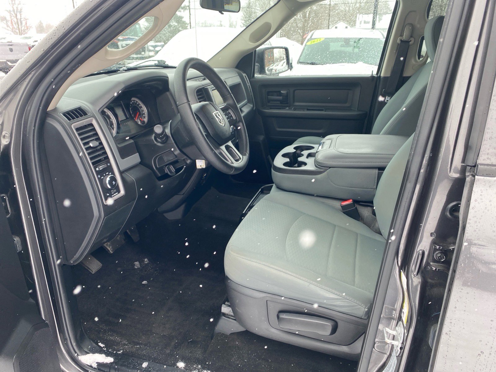 Used 2017 RAM 1500 Express w/ Express Value Package image 5