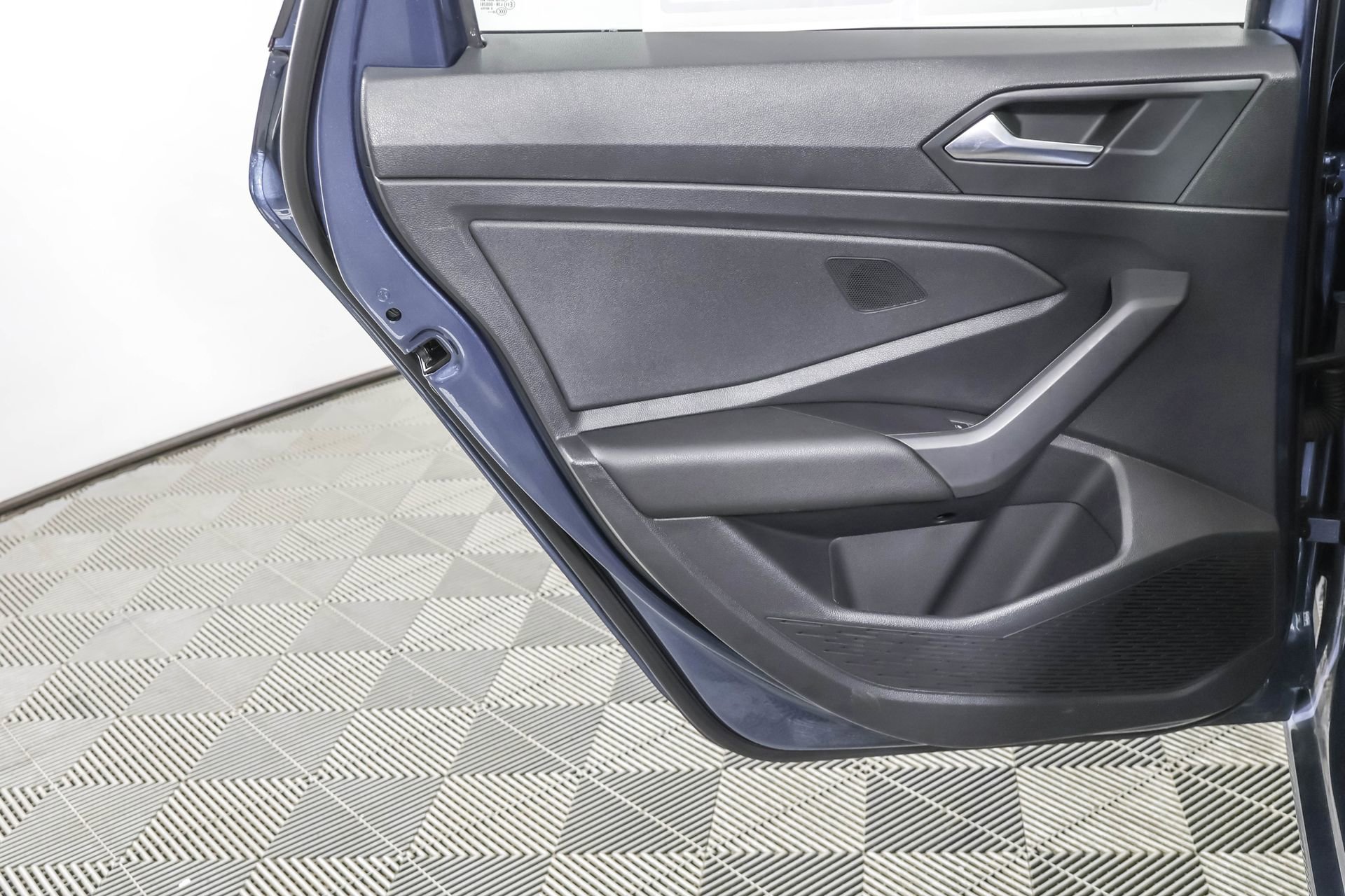 Used 2021 Volkswagen Jetta SE image 39