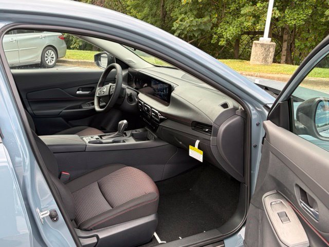 New 2027 Nissan Sentra SR w/ SR All Weather Package FWD image 26