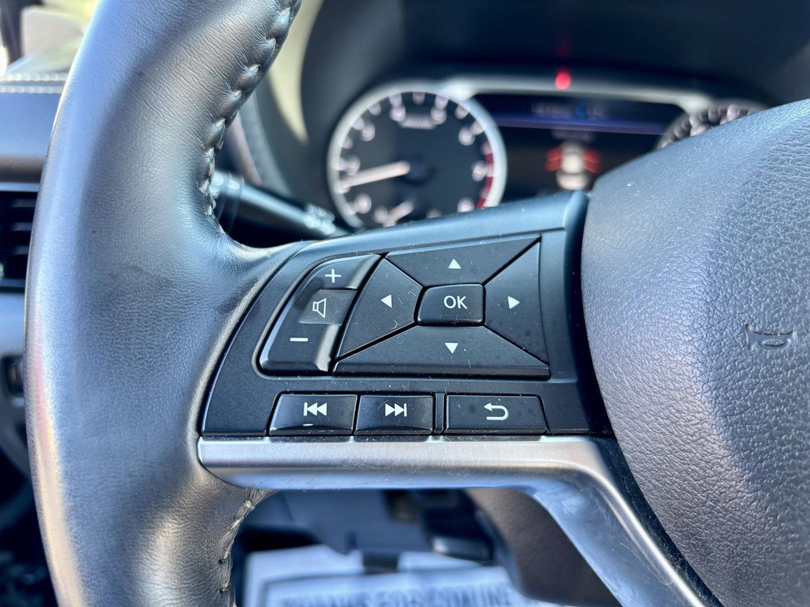 Used 2021 Nissan Sentra SV image 26