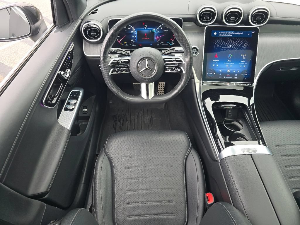 Used 2023 Mercedes-Benz GLC 300 4MATIC image 25