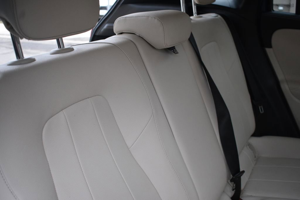 Used 2022 Mercedes-Benz GLA 250 w/ Premium Package Lite image 25