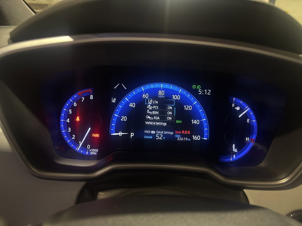 Used 2020 Toyota Corolla XSE image 15