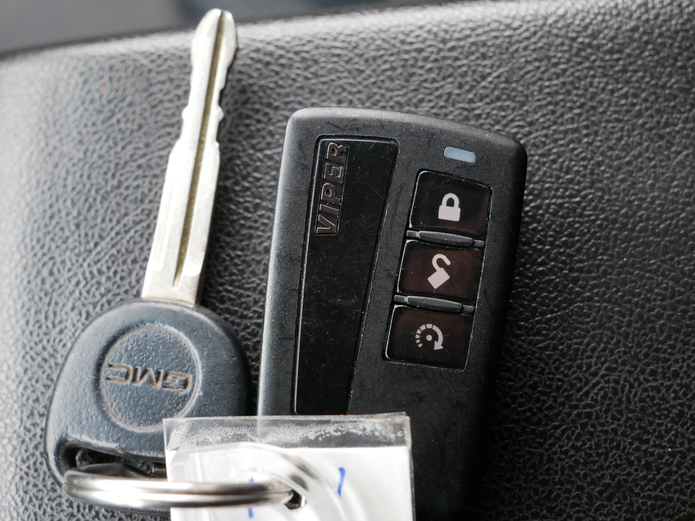 Used 2008 GMC Canyon SLE image 31