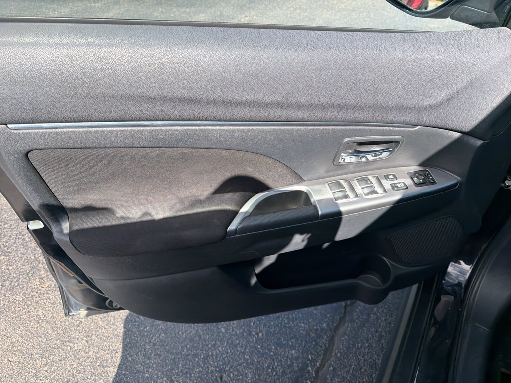 Used 2019 Mitsubishi Outlander Sport SE AWD/4WD image 13