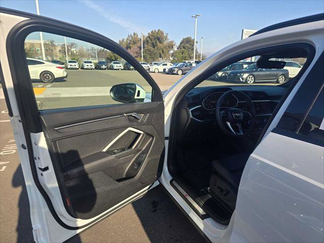 Used 2025 Audi Q3 2.0T Premium image 20