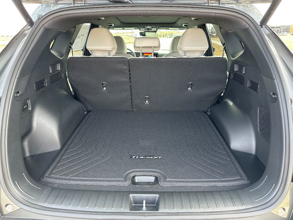 New 2025 Hyundai Tucson Limited image 7