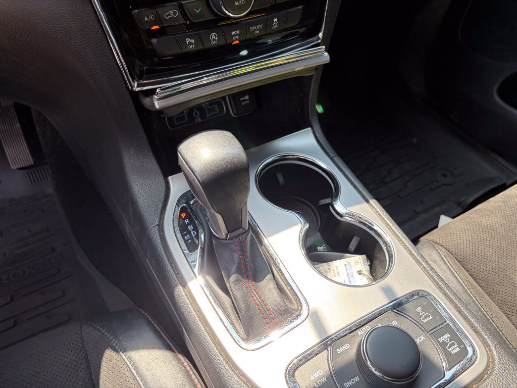 Used 2021 Jeep Grand Cherokee Trailhawk AWD/4WD image 21