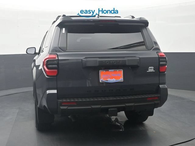 Used 2025 Toyota 4Runner SR5 AWD/4WD image 6