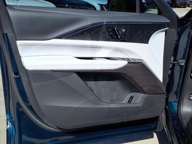 New 2026 Cadillac Lyriq Luxury RWD image 14