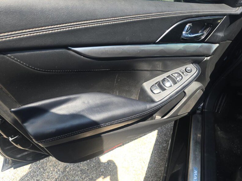 Used 2020 Nissan Maxima 3.5 SL w/ Floor Mat Group FWD image 15