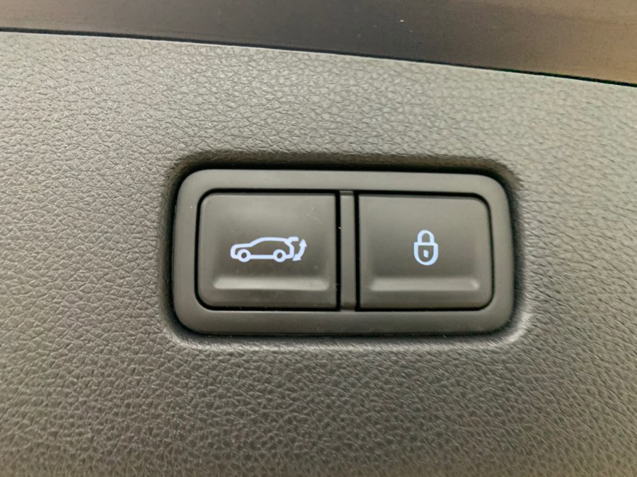 Used 2023 Genesis GV70 3.5T Sport w/ Sport Prestige Package image 52