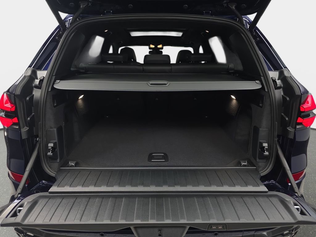 New 2026 BMW X5 M60i image 12