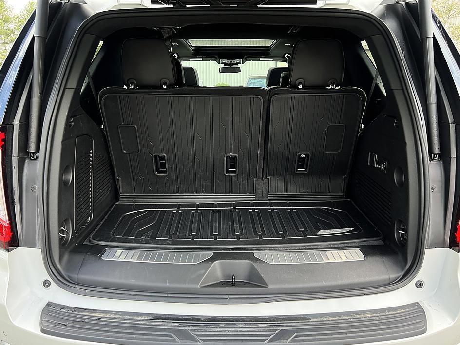 Used 2024 GMC Yukon Denali AWD/4WD image 25