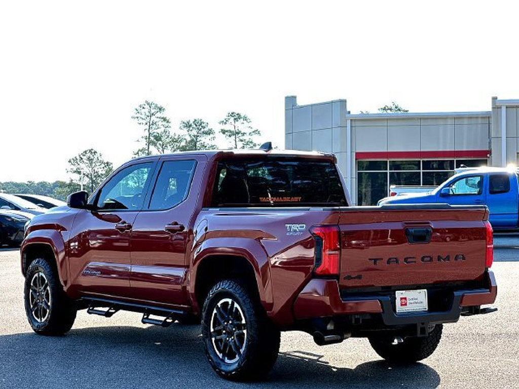 Certified 2025 Toyota Tacoma TRD Sport AWD/4WD image 6