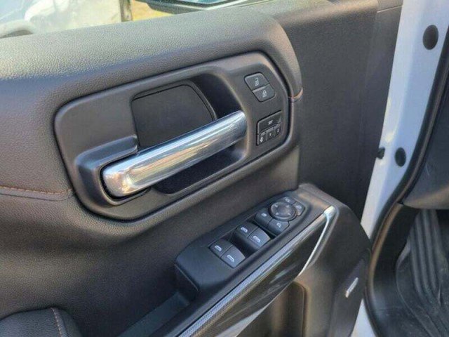 Used 2022 GMC Sierra 1500 AT4 w/ AT4 Premium Package image 25