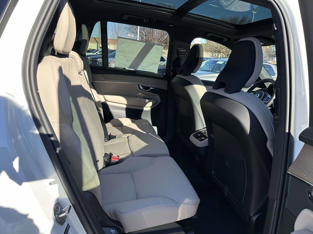 New 2026 Volvo XC90 B5 Plus w/ Protection Package Premier image 12