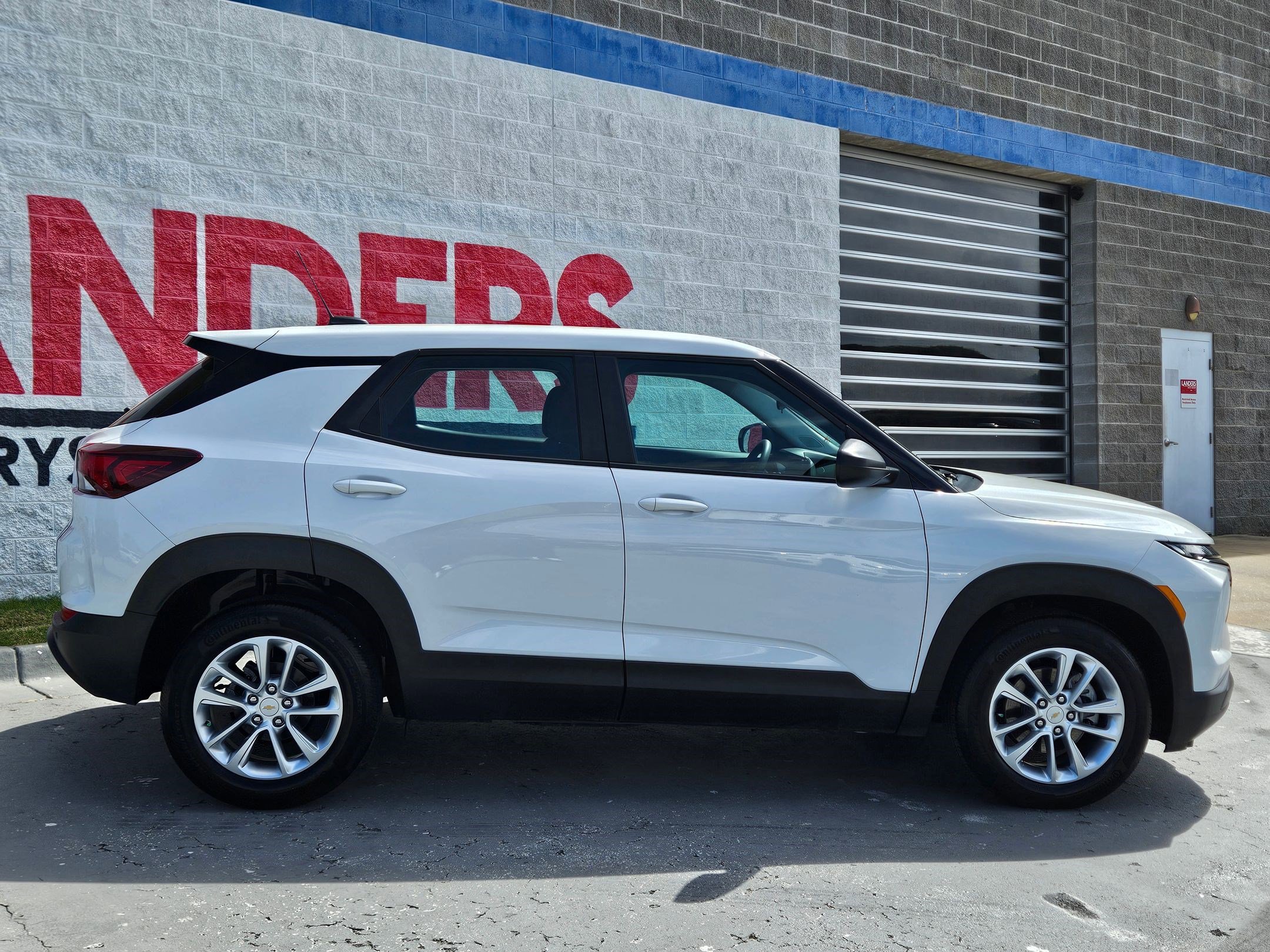 Used 2024 Chevrolet TrailBlazer LS w/ LS Confidence Package image 8