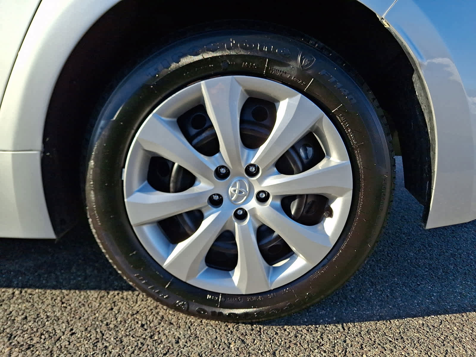 Used 2025 Toyota Corolla LE image 9