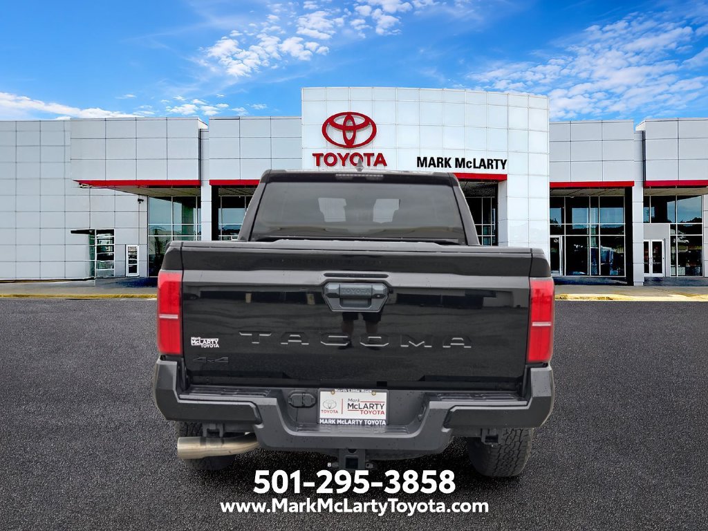 Used 2025 Toyota Tacoma TRD Off-Road AWD/4WD image 4