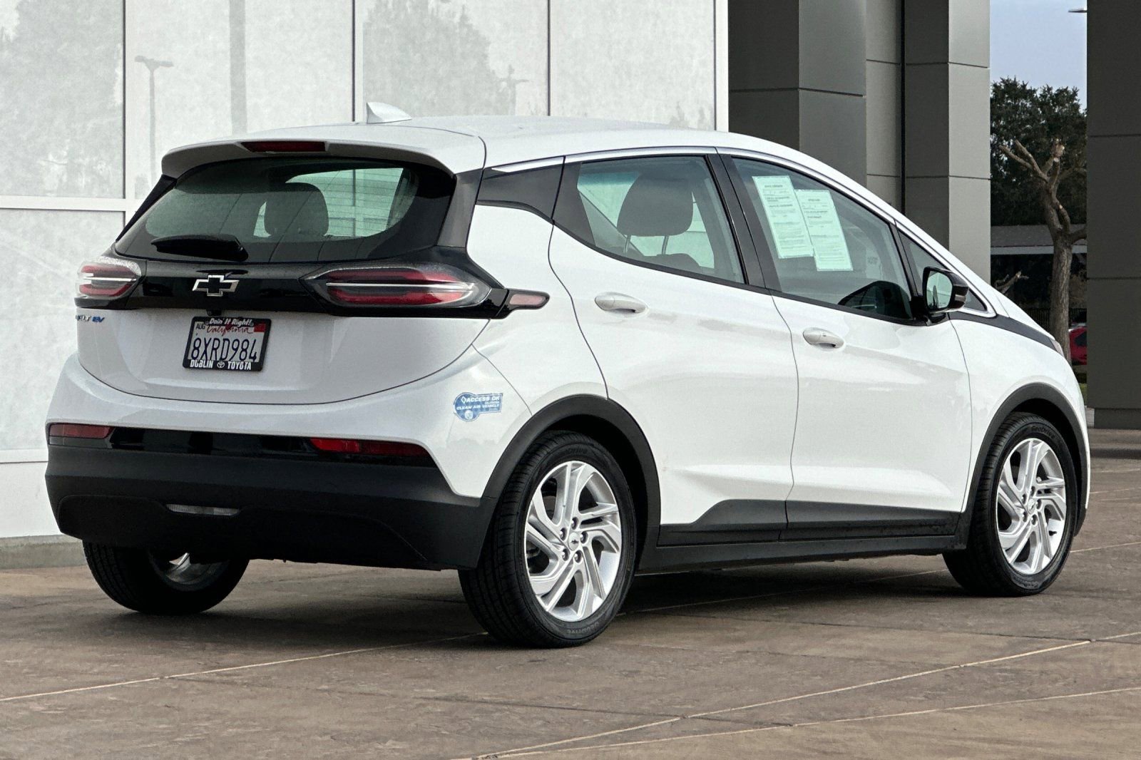 Used 2022 Chevrolet Bolt LT image 4