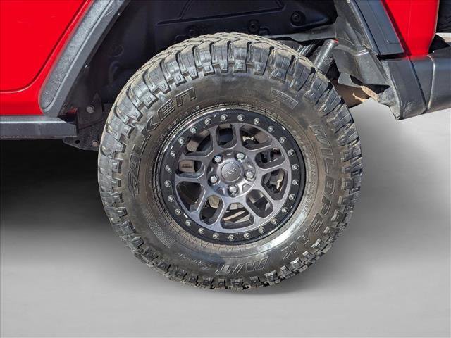 Used 2022 Jeep Wrangler Unlimited Rubicon w/ Xtreme Recon 35" Tire Package image 24