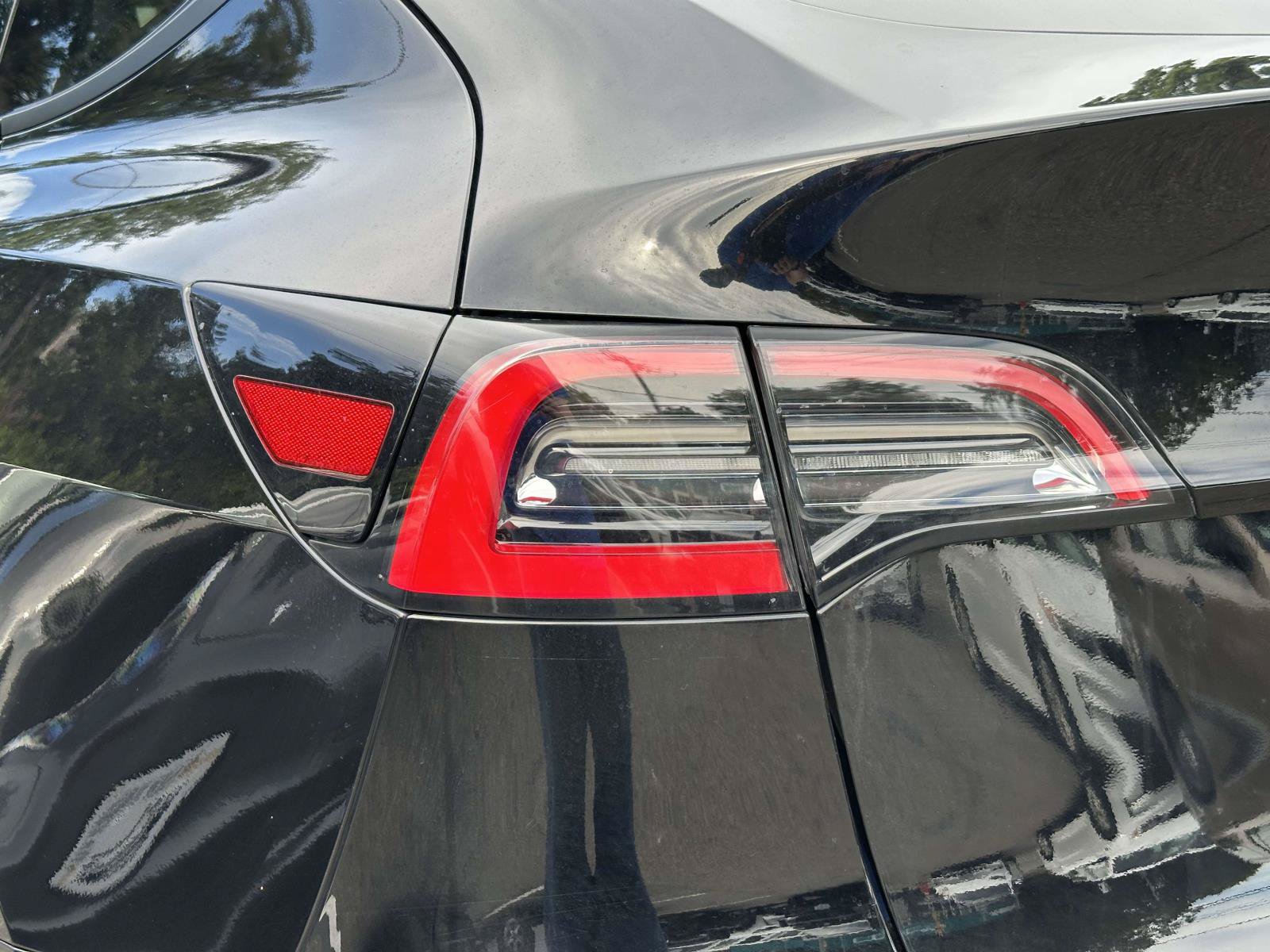 Used 2021 Tesla Model Y Long Range AWD/4WD image 11