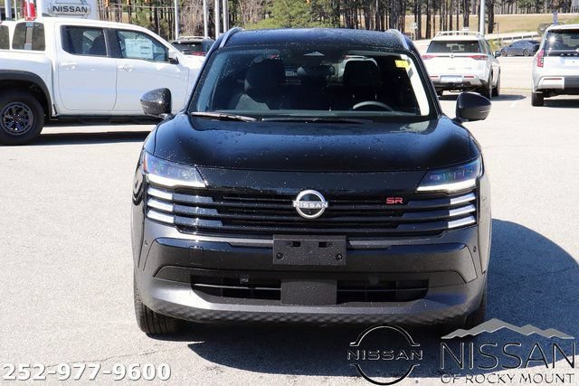 New 2025 Nissan Kicks SR AWD/4WD image 2