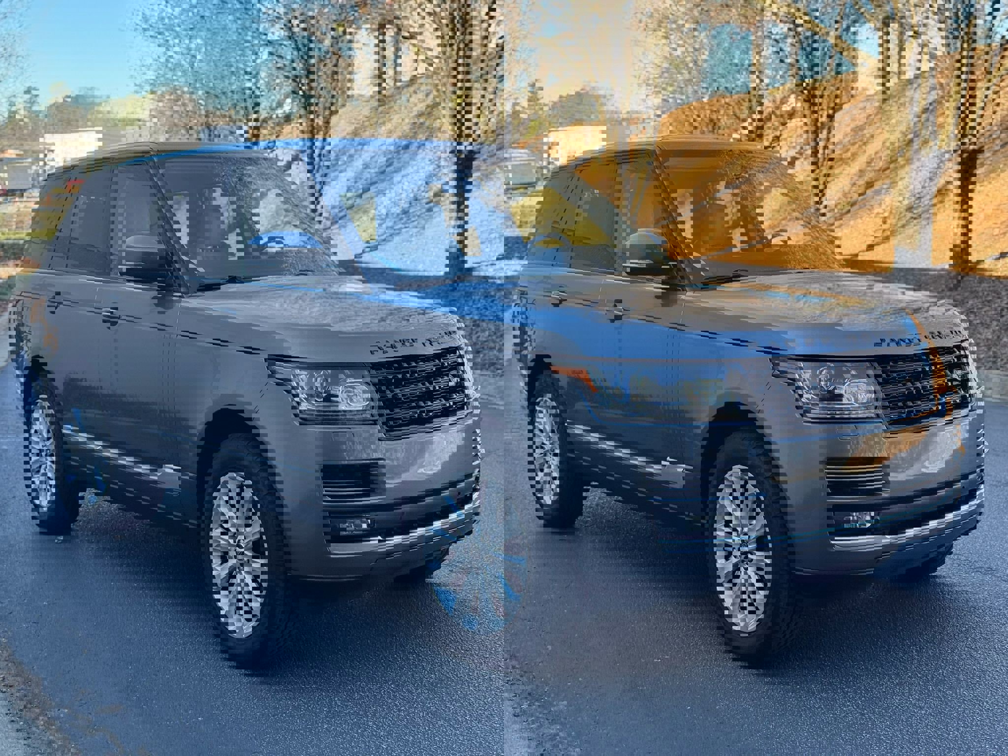 Used 2014 Land Rover Range Rover HSE image 4