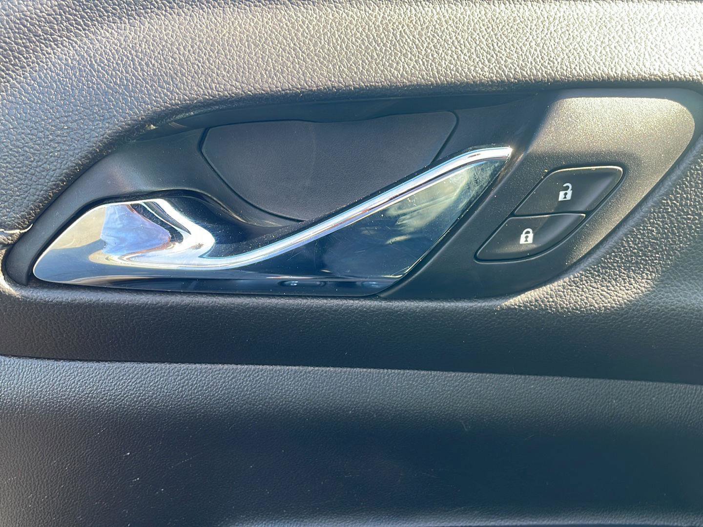Used 2019 GMC Acadia SLT FWD image 12