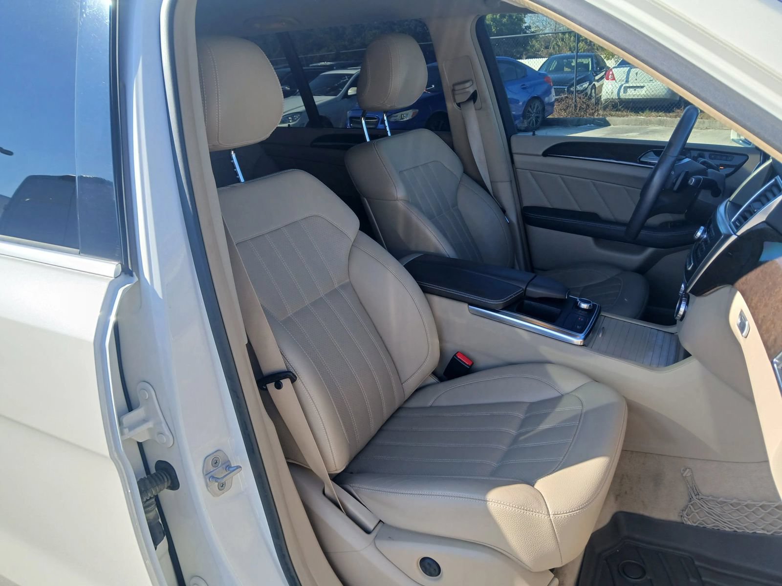 Used 2016 Mercedes-Benz GL 320 BlueTEC 4MATIC image 21