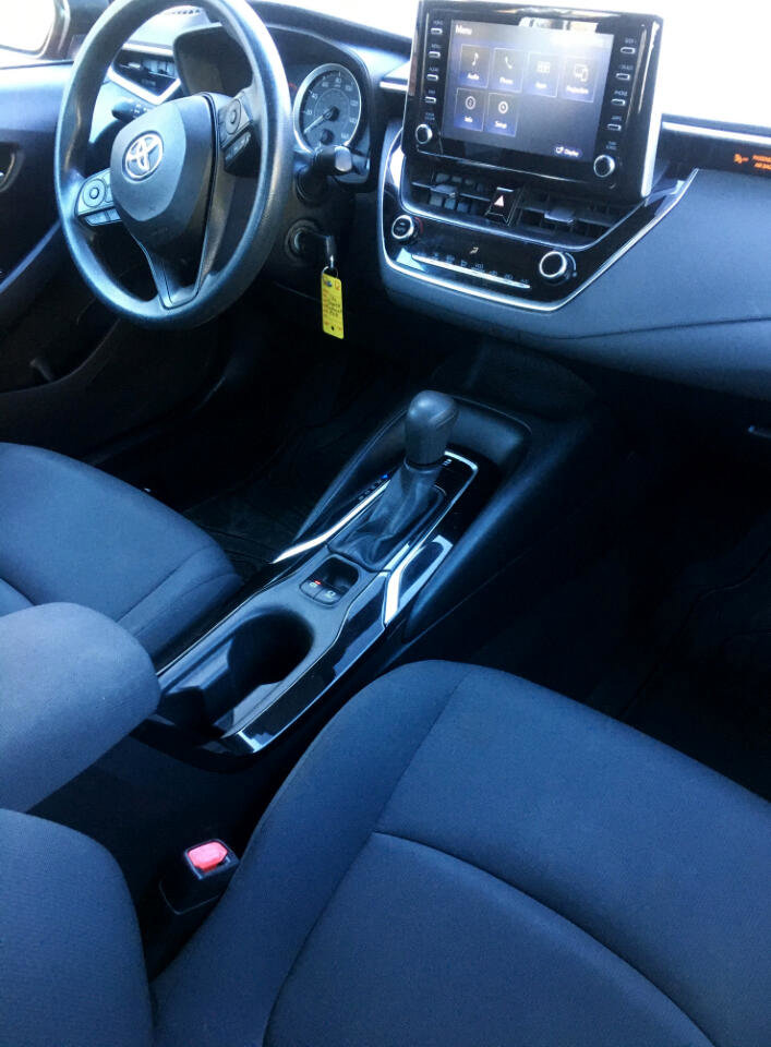 Used 2020 Toyota Corolla LE image 18