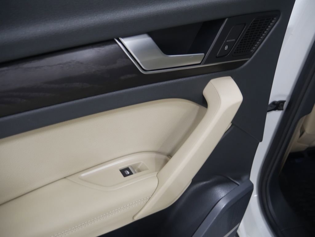 Used 2020 Audi Q5 2.0T Premium Plus w/ Premium Plus Package image 21