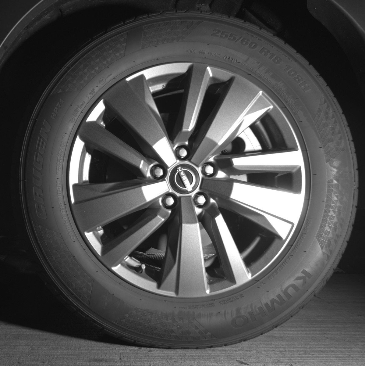 Used 2025 Nissan Pathfinder SV image 14