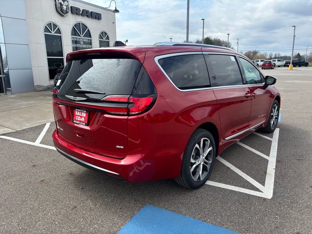 New 2026 Chrysler Pacifica Pinnacle AWD/4WD image 9