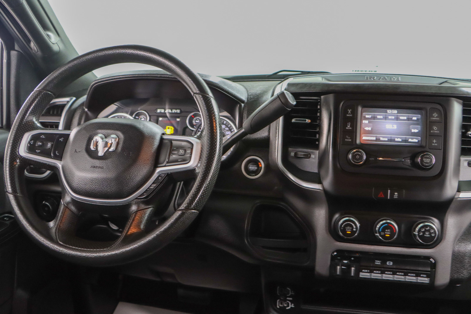 Used 2023 RAM 3500 SLT w/ Quick Order Package 2YG SLT image 17