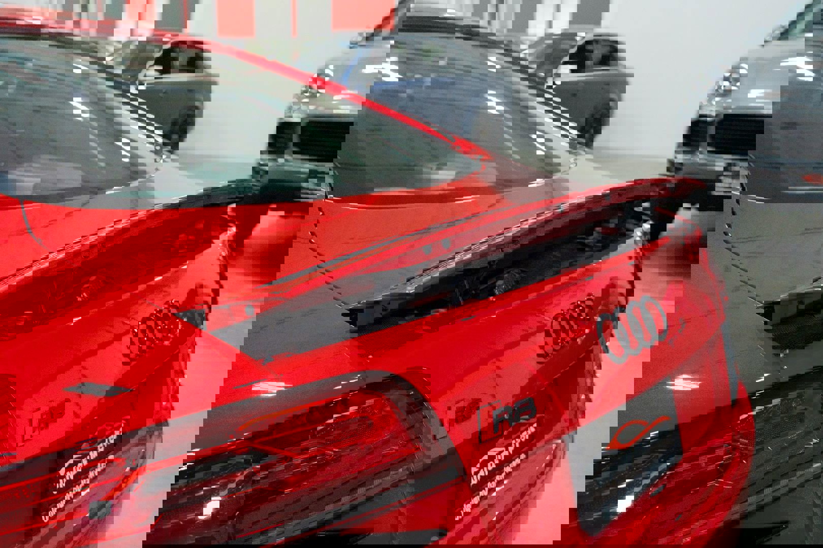 Used 2014 Audi R8 V8 w/ Convenience Package image 11