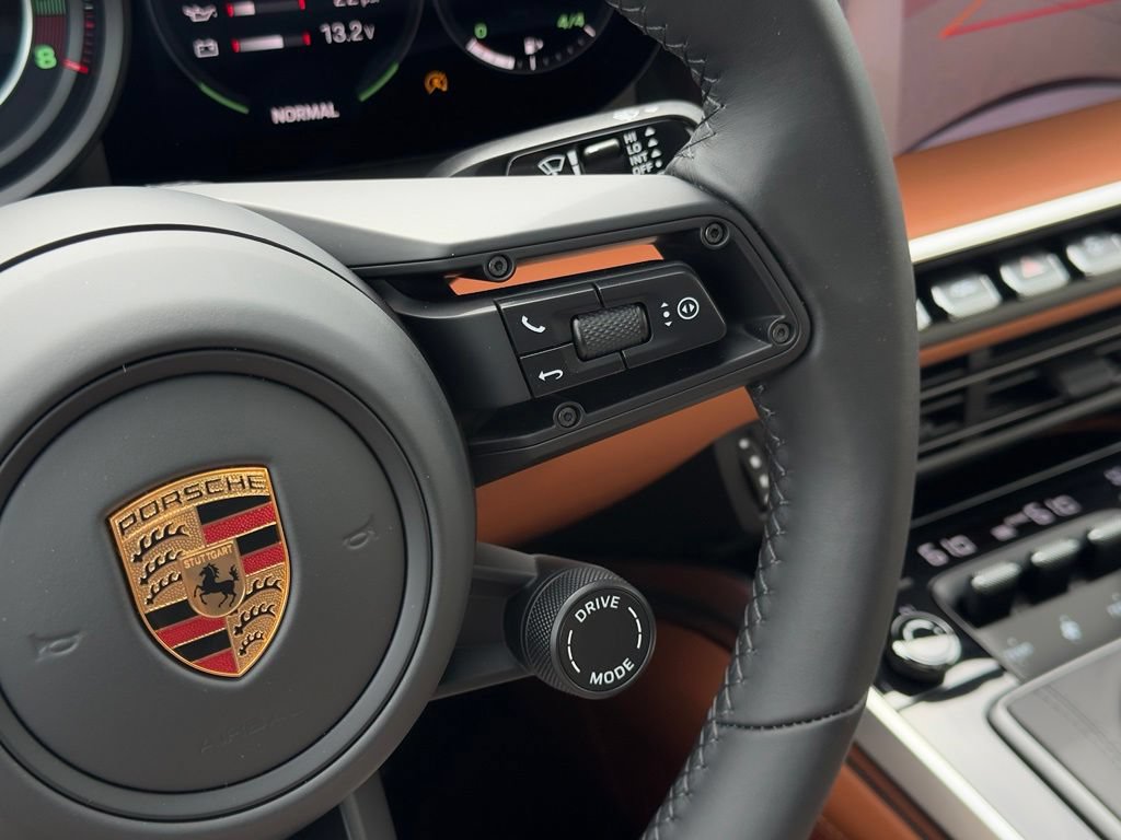 Used 2024 Porsche 911 Carrera S RWD image 20