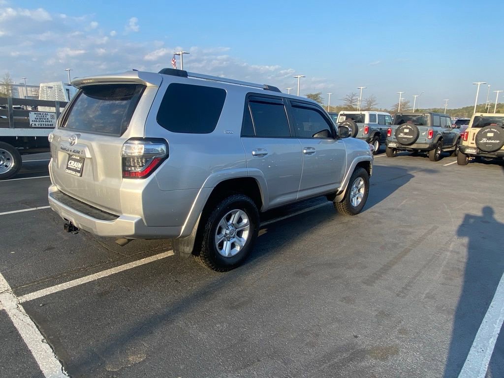 Used 2022 Toyota 4Runner SR5 Premium w/ Moonroof Package AWD/4WD image 7