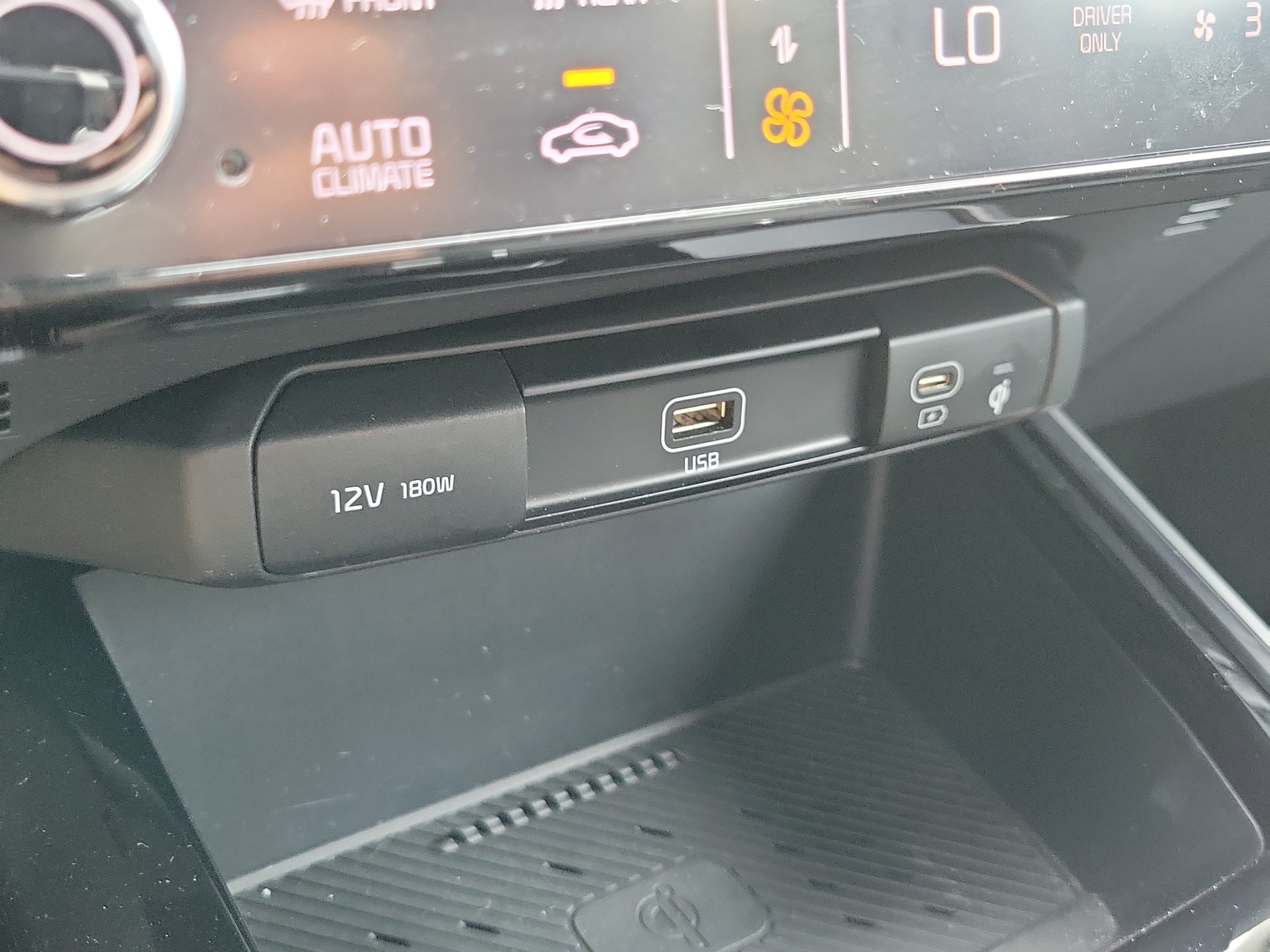 Certified 2025 Kia Niro EX FWD image 32