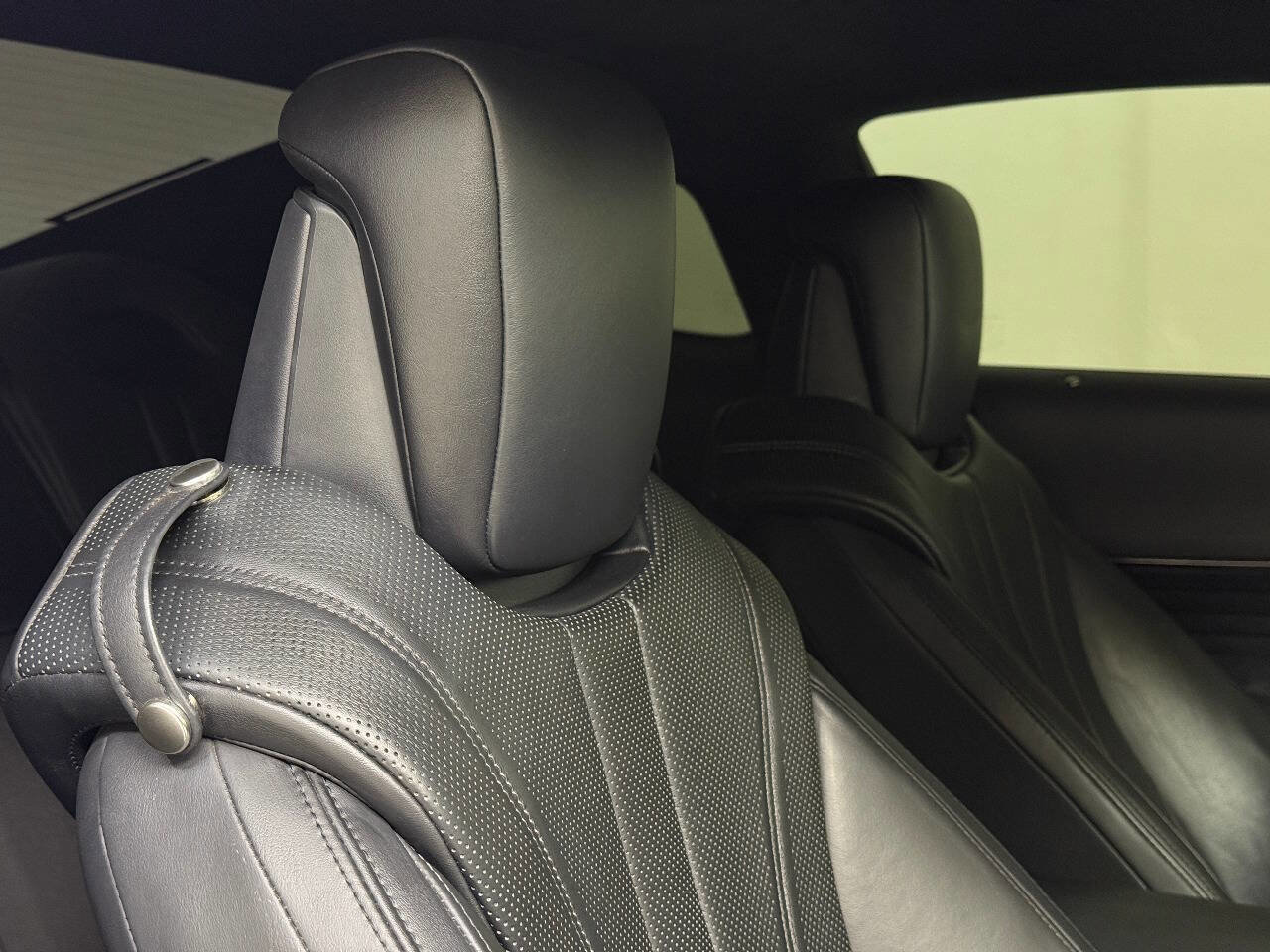 Used 2018 Lexus LC 500 Coupe w/ Touring Package image 31