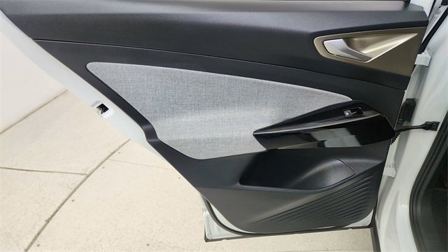 Used 2023 Volkswagen ID.4 2WD image 32