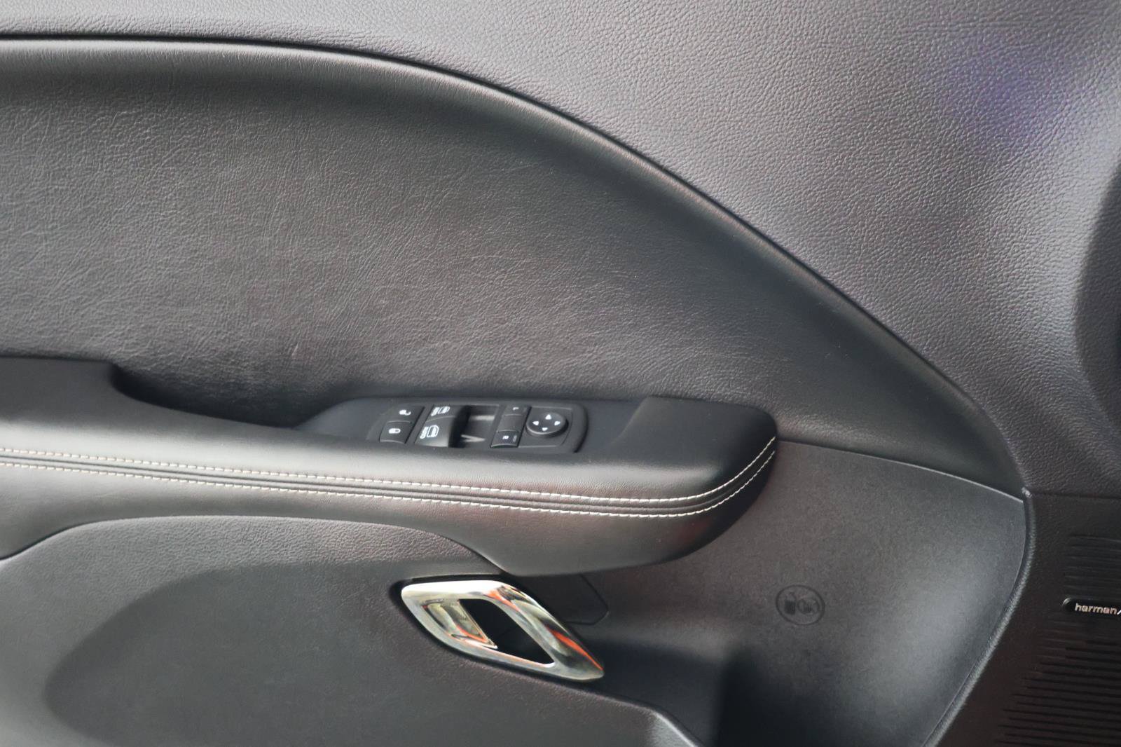 Used 2017 Dodge Challenger SRT Hellcat RWD image 22