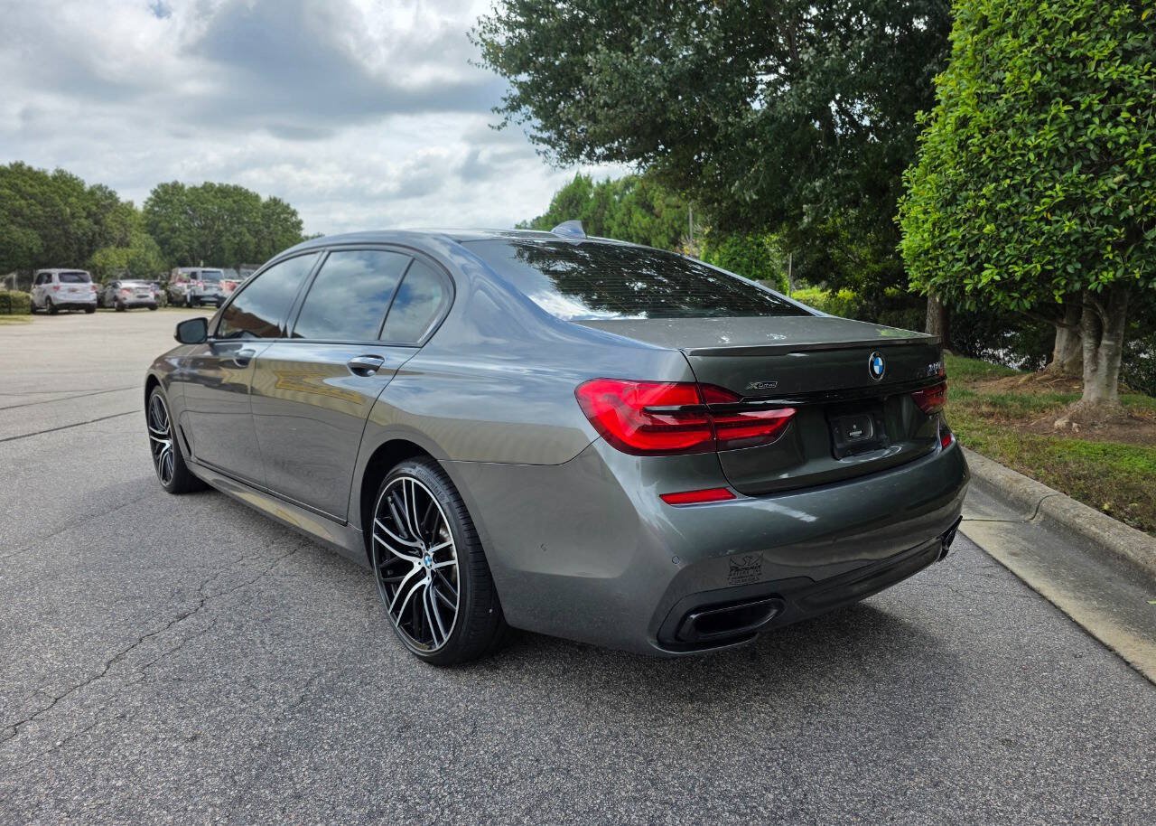 Used 2019 BMW 750i xDrive w/ Executive Package AWD/4WD image 3
