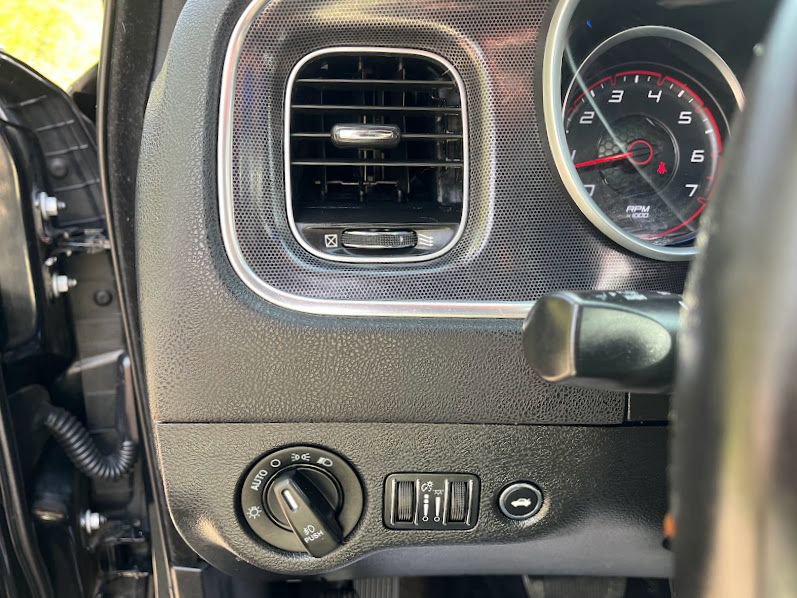 Used 2017 Dodge Charger R/T RWD image 10