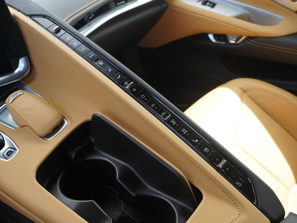 Used 2020 Chevrolet Corvette Stingray Preferred Cpe w/ 2LT Preferred Equipment Group RWD image 25