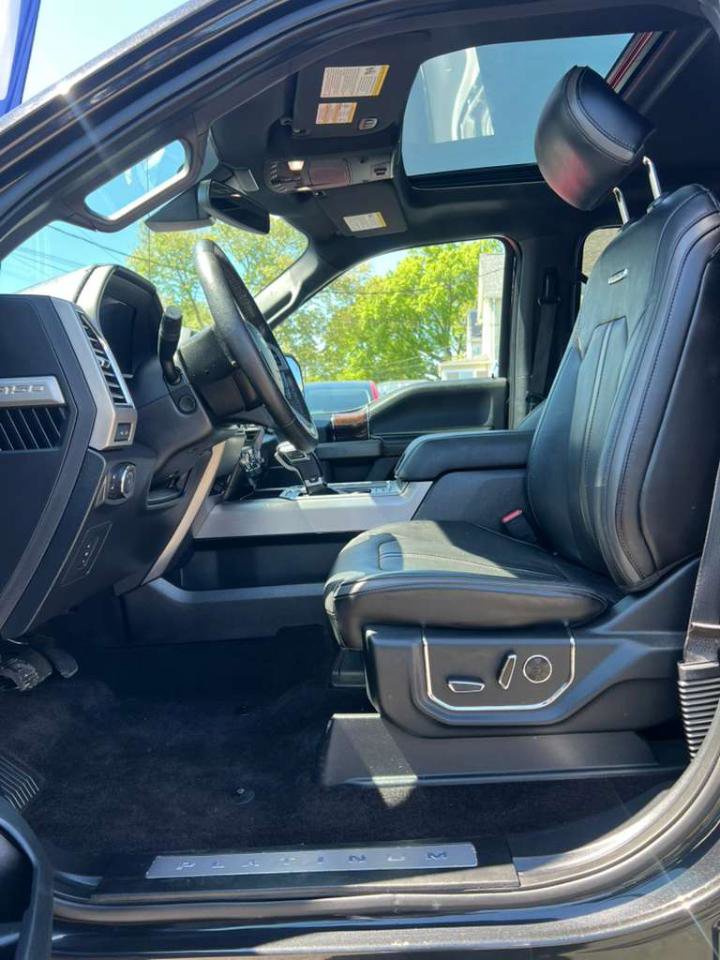 Used 2015 Ford F150 Platinum w/ Equipment Group 701A Luxury AWD/4WD image 30